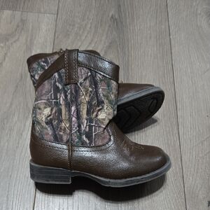 Wonder Nation Brown Camouflage Kids Boots